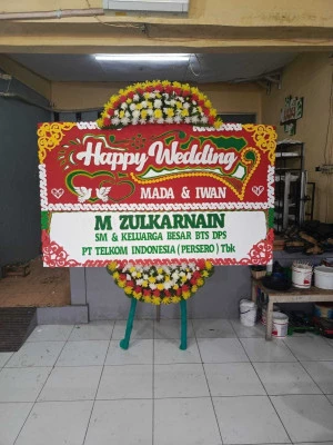 Papan Bunga di Serua Indah