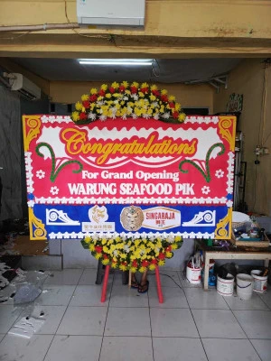 Papan Bunga di Serua Indah